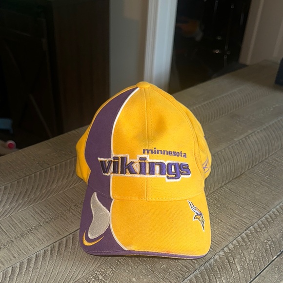 RARE Vintage Y2K Minnesota Vikings Team Dad Hat Stitched